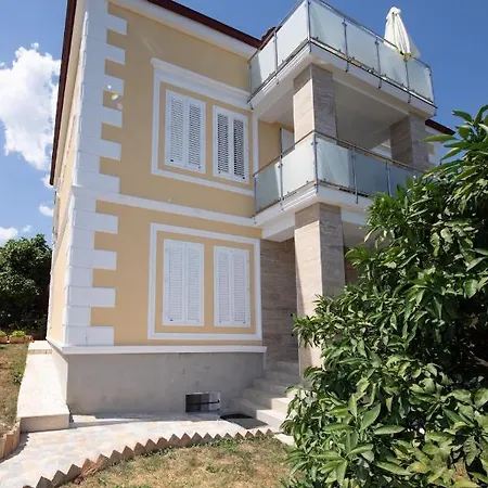 In With Sea View, Balcony, Air Conditioning, Wifi 5025-2