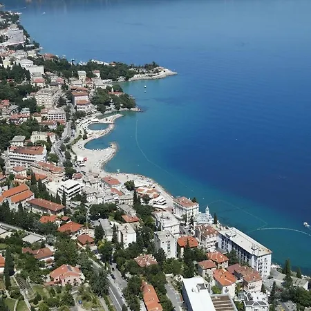 In With Sea View, Balcony, Air Conditioning, Wifi 5025-2 Apartment *