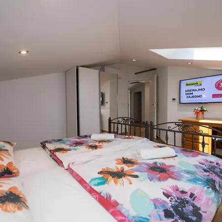 In With Sea View, Balcony, Air Conditioning, Wifi 5025-2 Apartment Ika